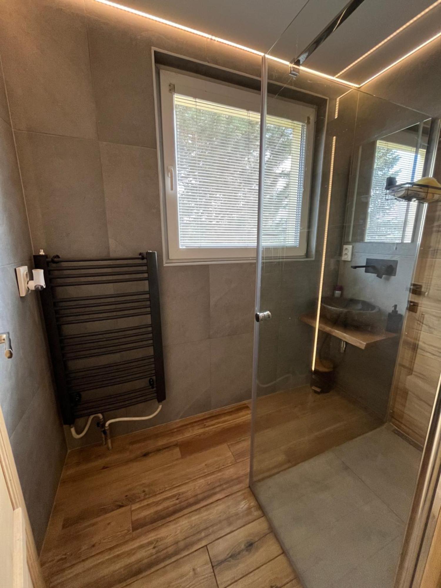 Turčianske Teplice Bad Stuben Hostel מראה חיצוני תמונה